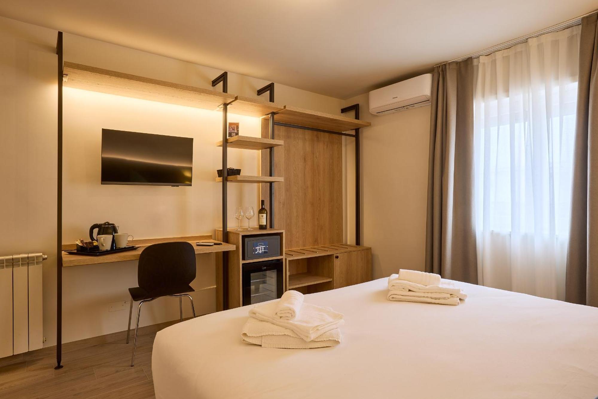 Relais Tiburtina Bed & Breakfast Рим Екстериор снимка