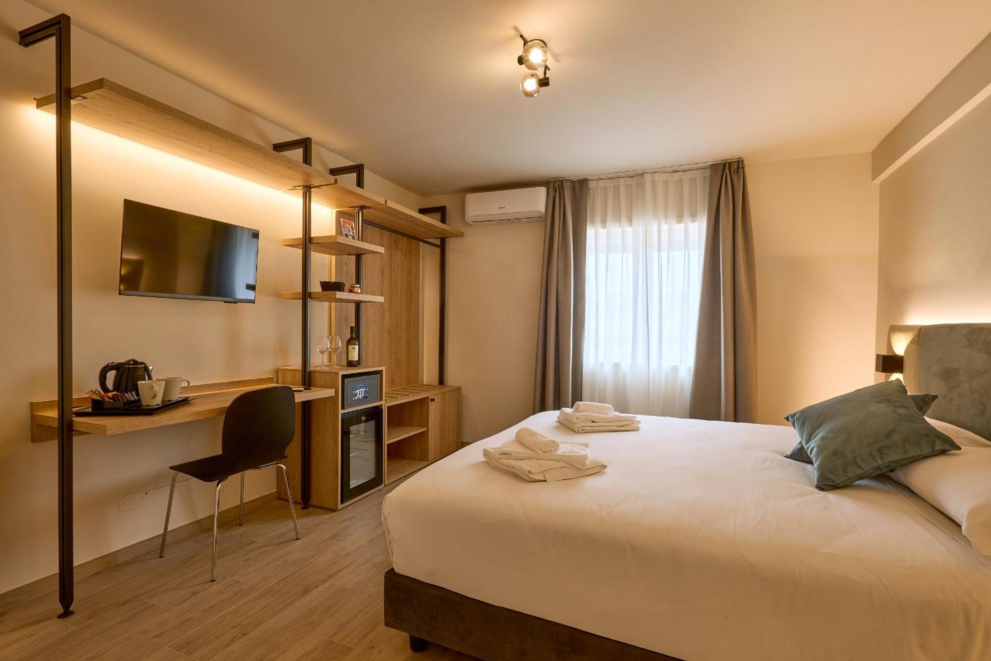 Relais Tiburtina Bed & Breakfast Рим Екстериор снимка