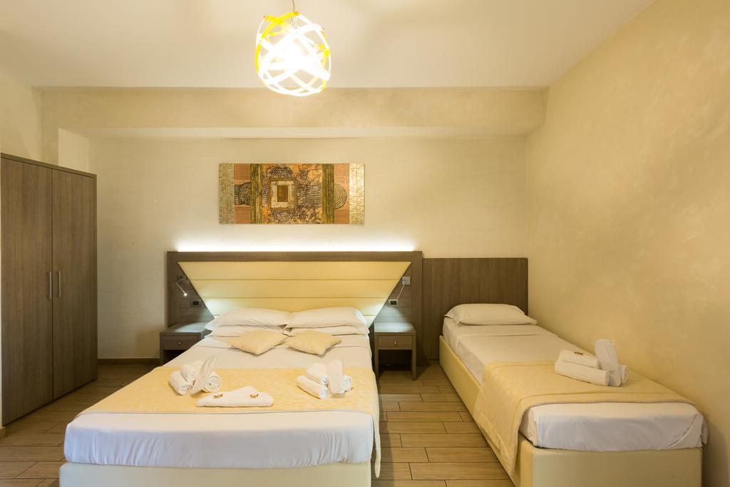 Relais Tiburtina Bed & Breakfast Рим Екстериор снимка