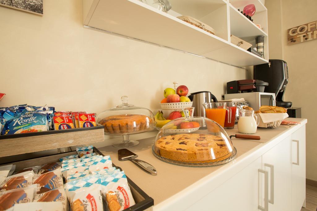 Relais Tiburtina Bed & Breakfast Рим Екстериор снимка