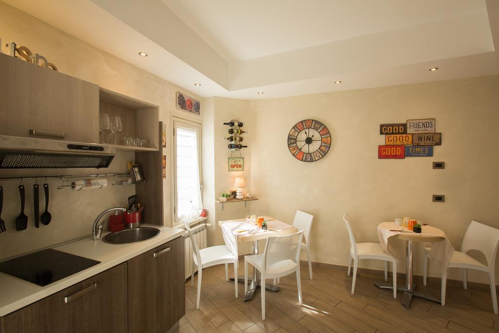 Relais Tiburtina Bed & Breakfast Рим Екстериор снимка